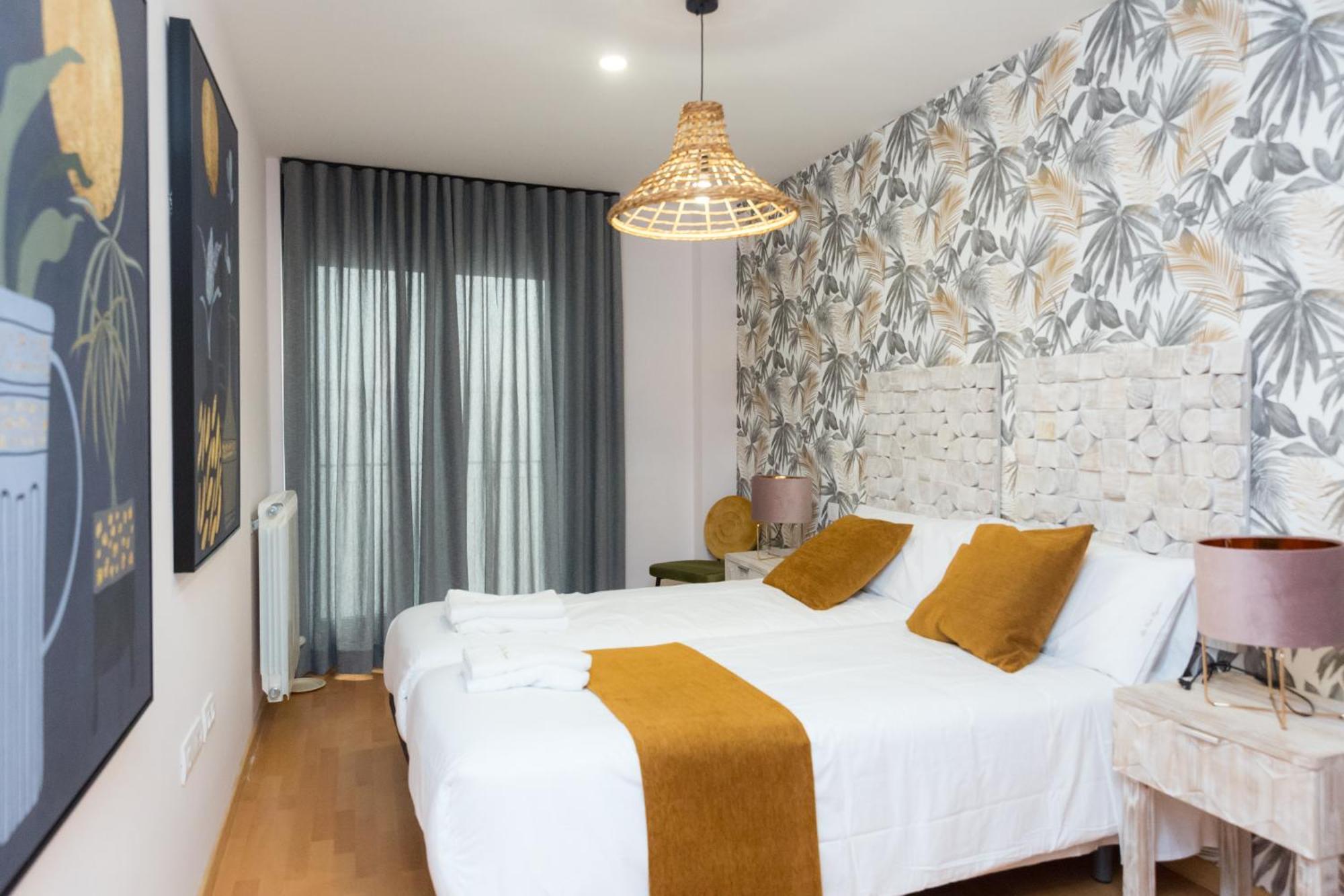 Apartamentos San Pedro Regalado Valladolid Eksteriør bilde