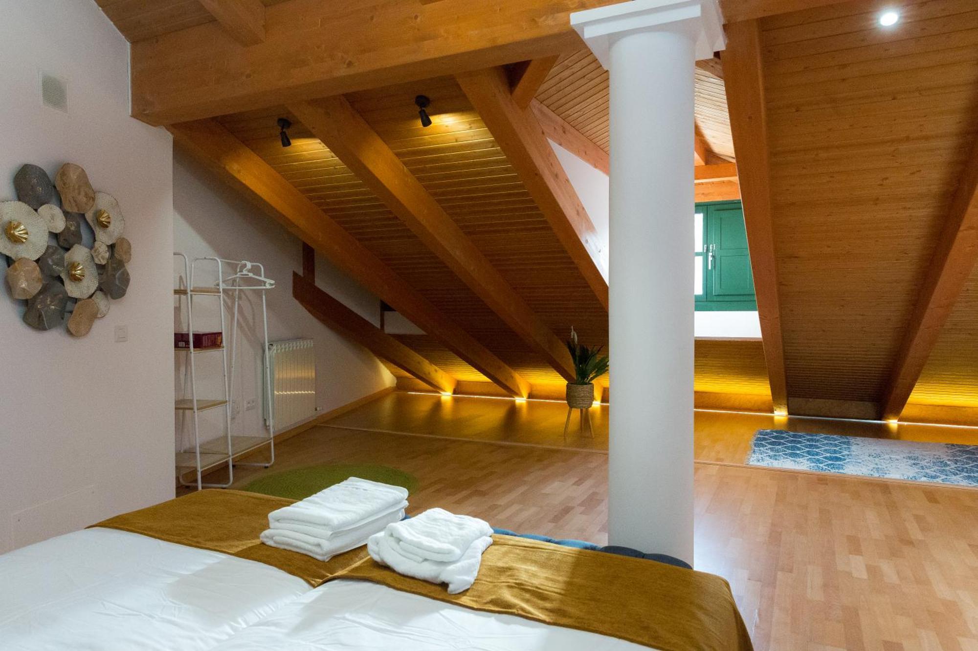 Apartamentos San Pedro Regalado Valladolid Eksteriør bilde