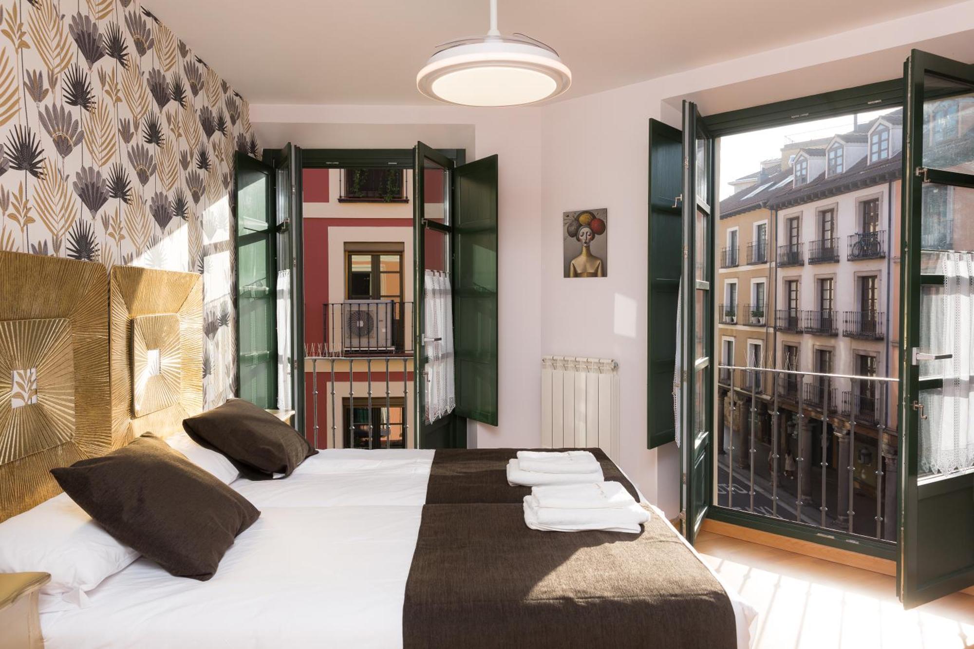 Apartamentos San Pedro Regalado Valladolid Eksteriør bilde